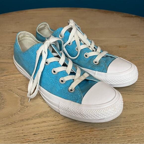 Converse All Star Chuck Taylor Classic Sneakers Blue Unisex Men’s 4 / Women’s 6 - Picture 1 of 8